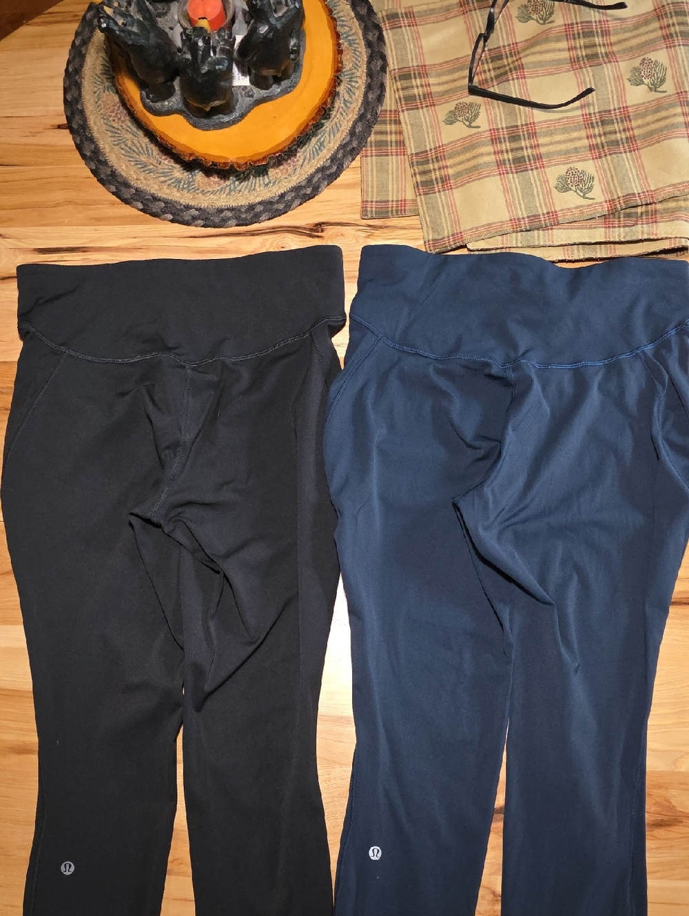 Pair of Lululemon Align-Style High-Waist Leggings in Black and Navy